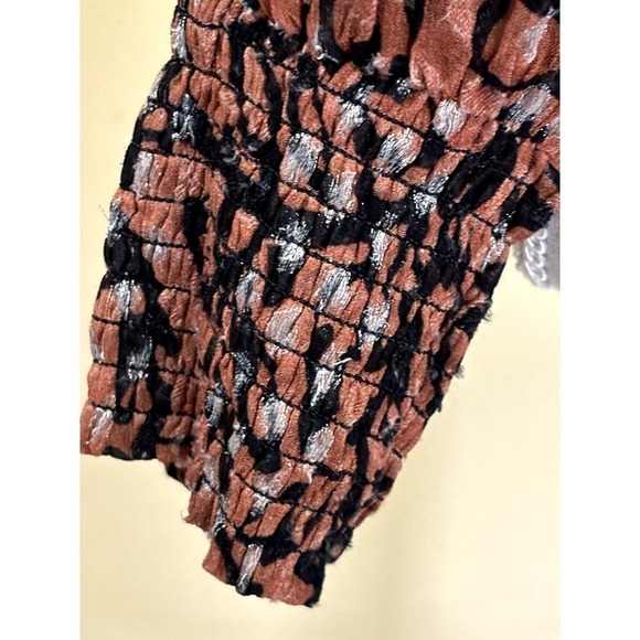 Velvet/Graham & Spencer Melinda Printed Viscose top, orange/black, extra small - Picture 5 of 9